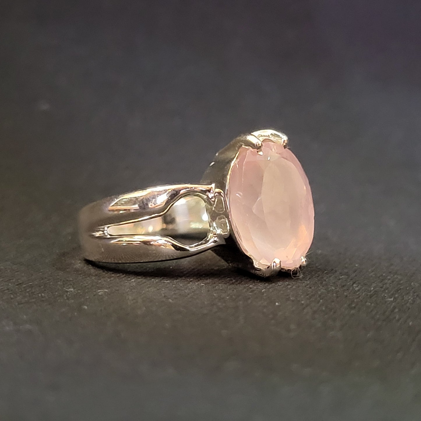 "Crystal Elegance" Silver Ring with Rose Quartz