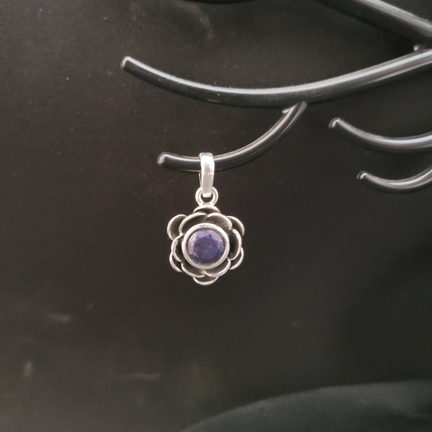 "Exquisite Blossom" Silver Pendant with Lapis Lazuli