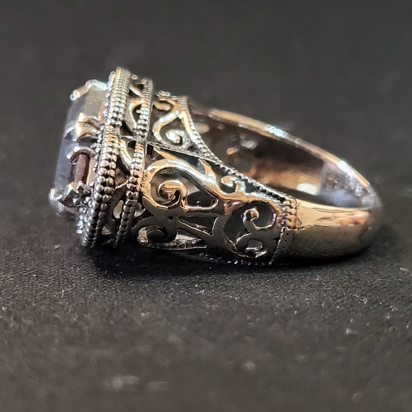 "Imperial Gems" Silver ring with Labradorite