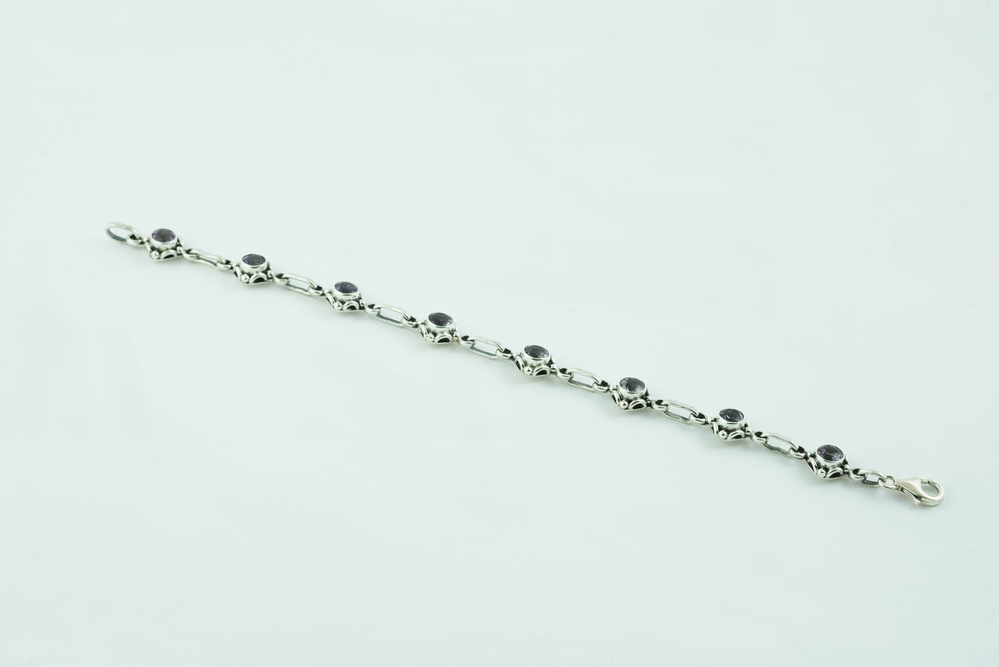 "Healing Eye" Silver Bracelet with Amethyst