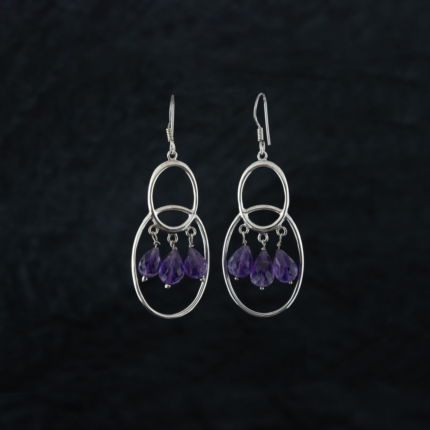 "Dangling Beauty" Earring with Amethyst