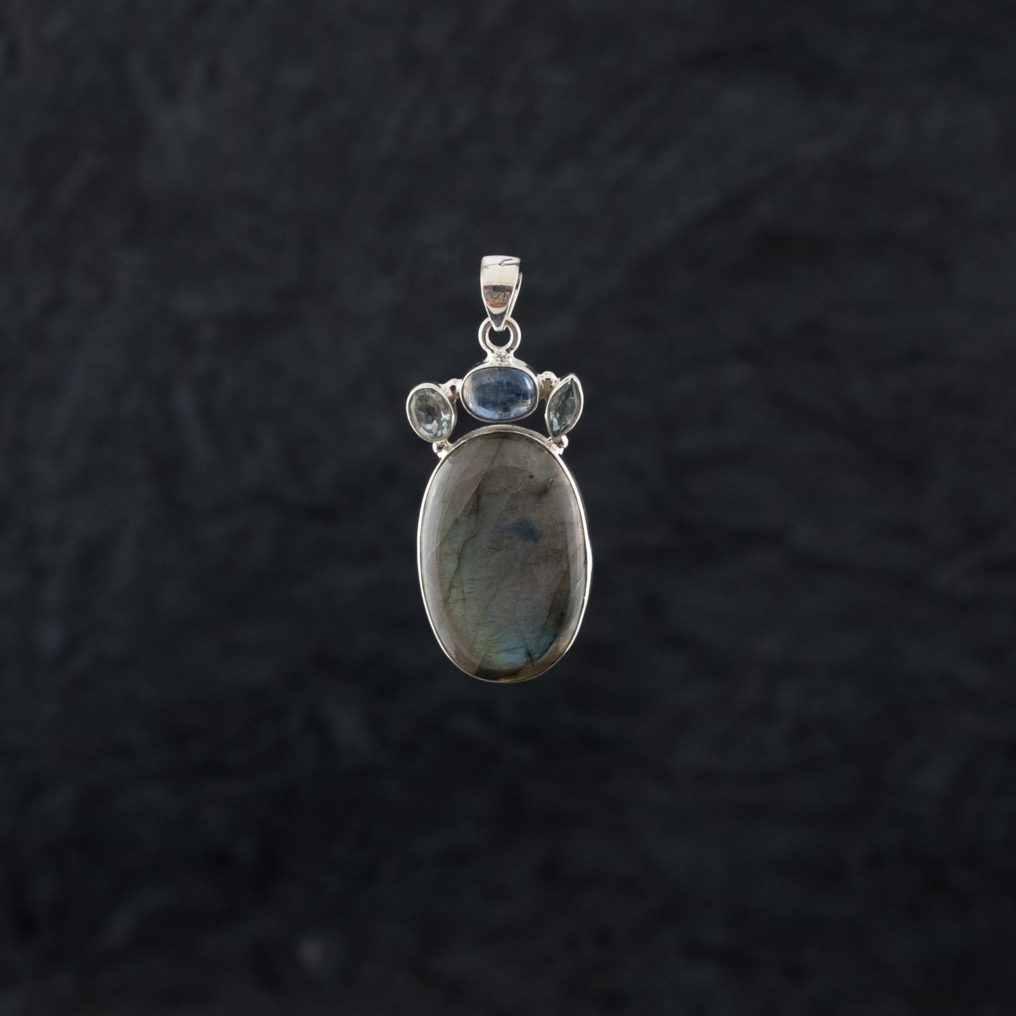 "Fairy Hug" Silver Pendant with Kyanite Crystal labradorite