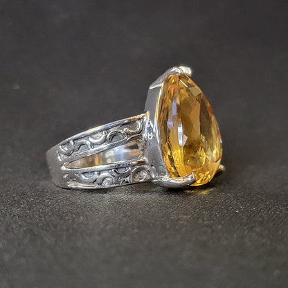 "Sunlit Sparkle" Silver Ring with Citrine