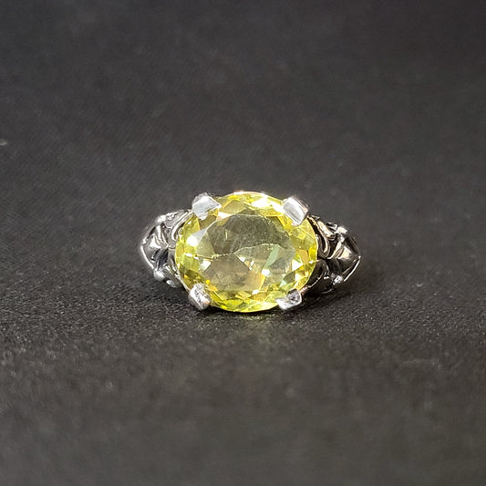 "Majesty of Marigold" Silver Ring with Lemon Quartz