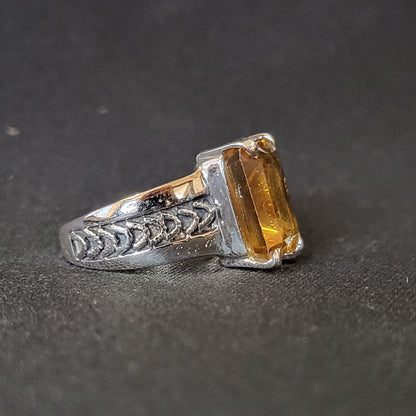 "Radiant Ray" Silver Ring with Citrine