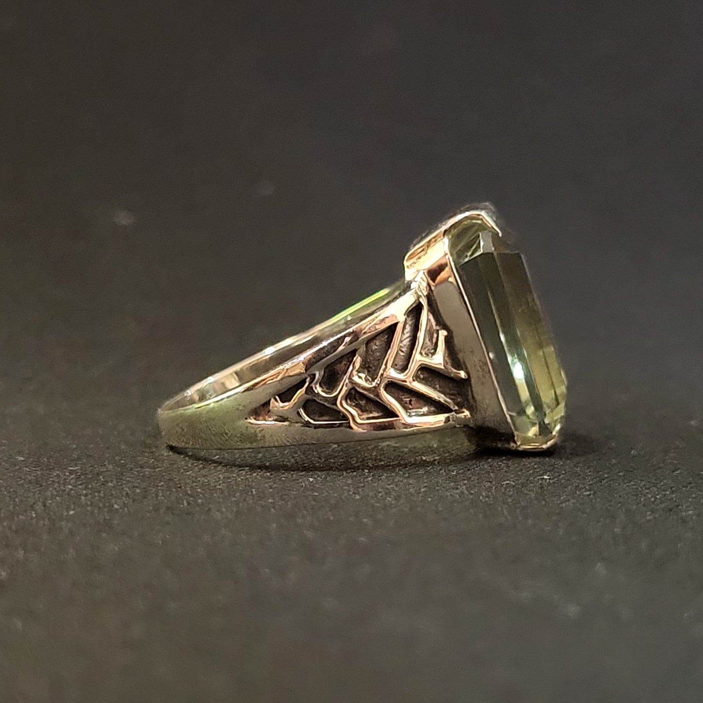 "Mystic Spark" Silver Ring with Lemon Quartz