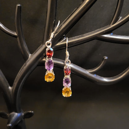 "Trio Peepers" Silver Earring with Garnet, Amethyst, Citrine