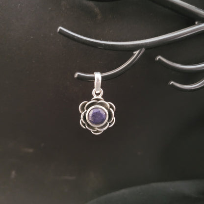 "Exquisite Blossom" Silver Pendant with  Lapis Lazuli