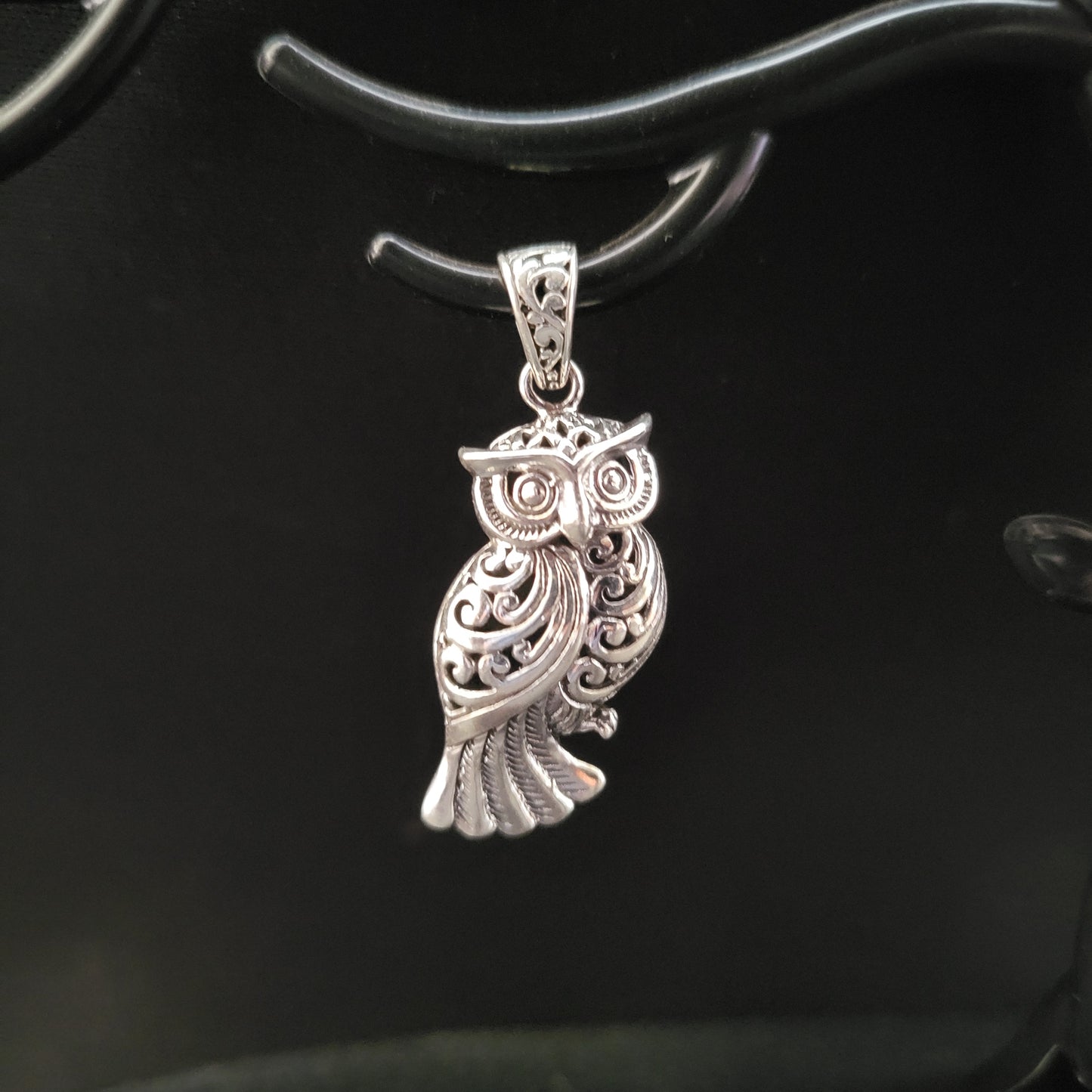 "Owl Gaze" Silver Pendant