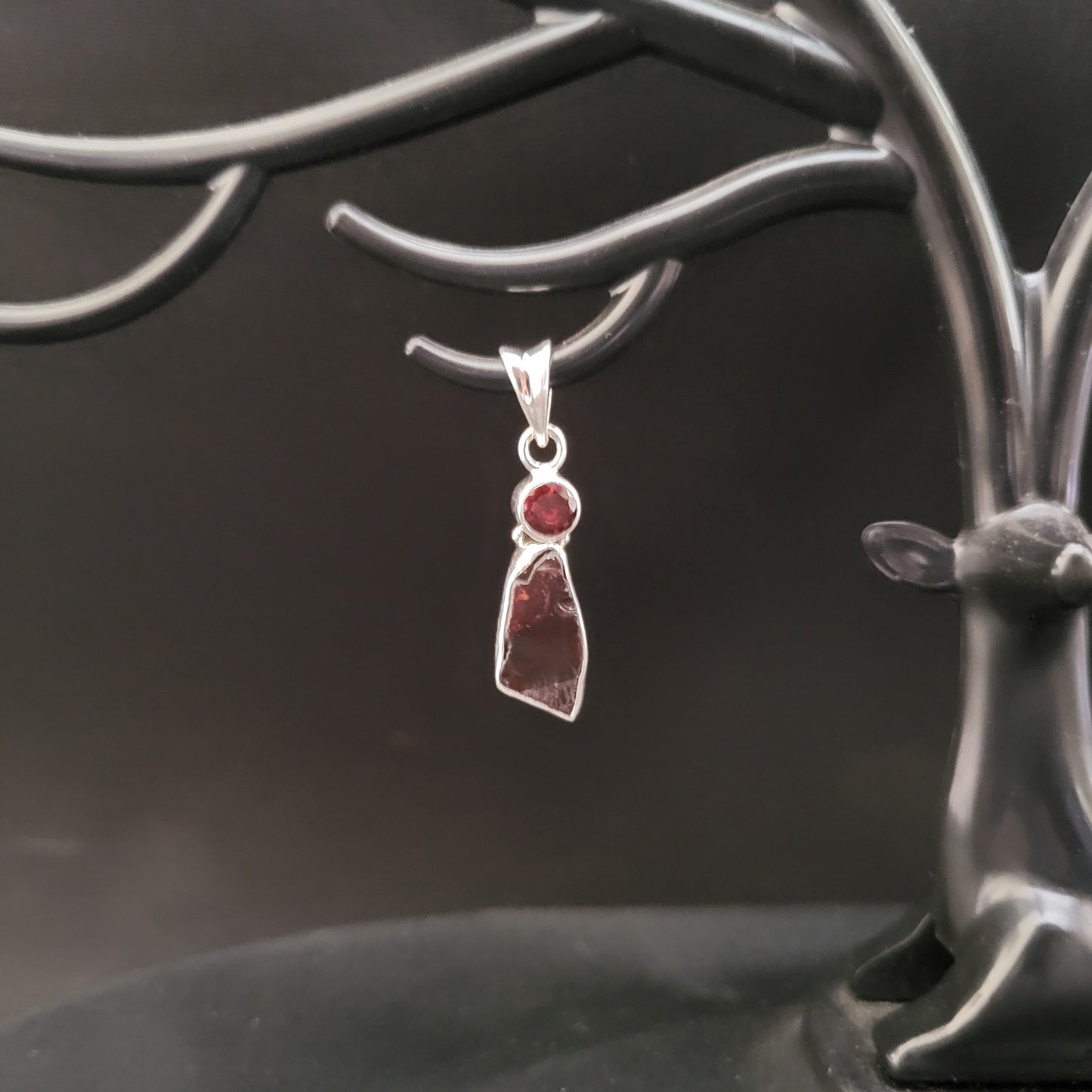 "Abstract Garnet" Silver Pendant with  Garnet