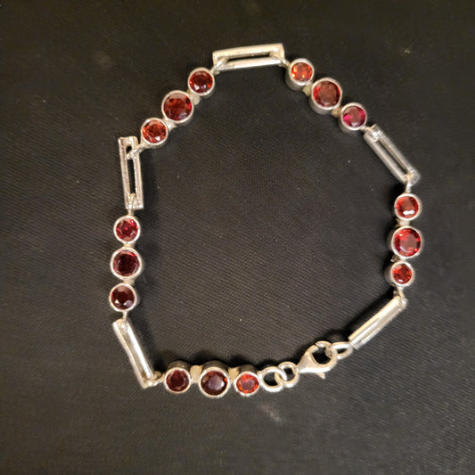 "Garnet Triad" Silver Bracelet with Garnet