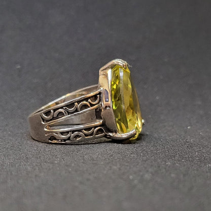 "Golden Tear" Silver Ring with Lemon Quartz