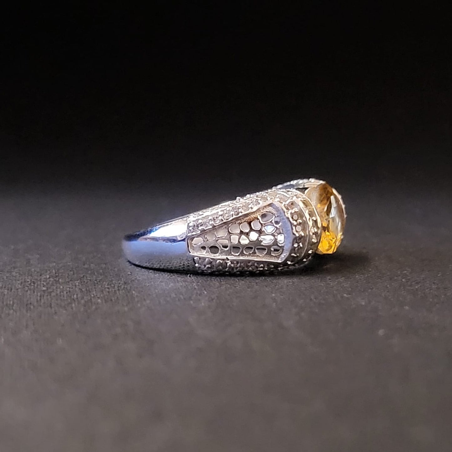 "Honeycomb" Silver Ring with Citrine