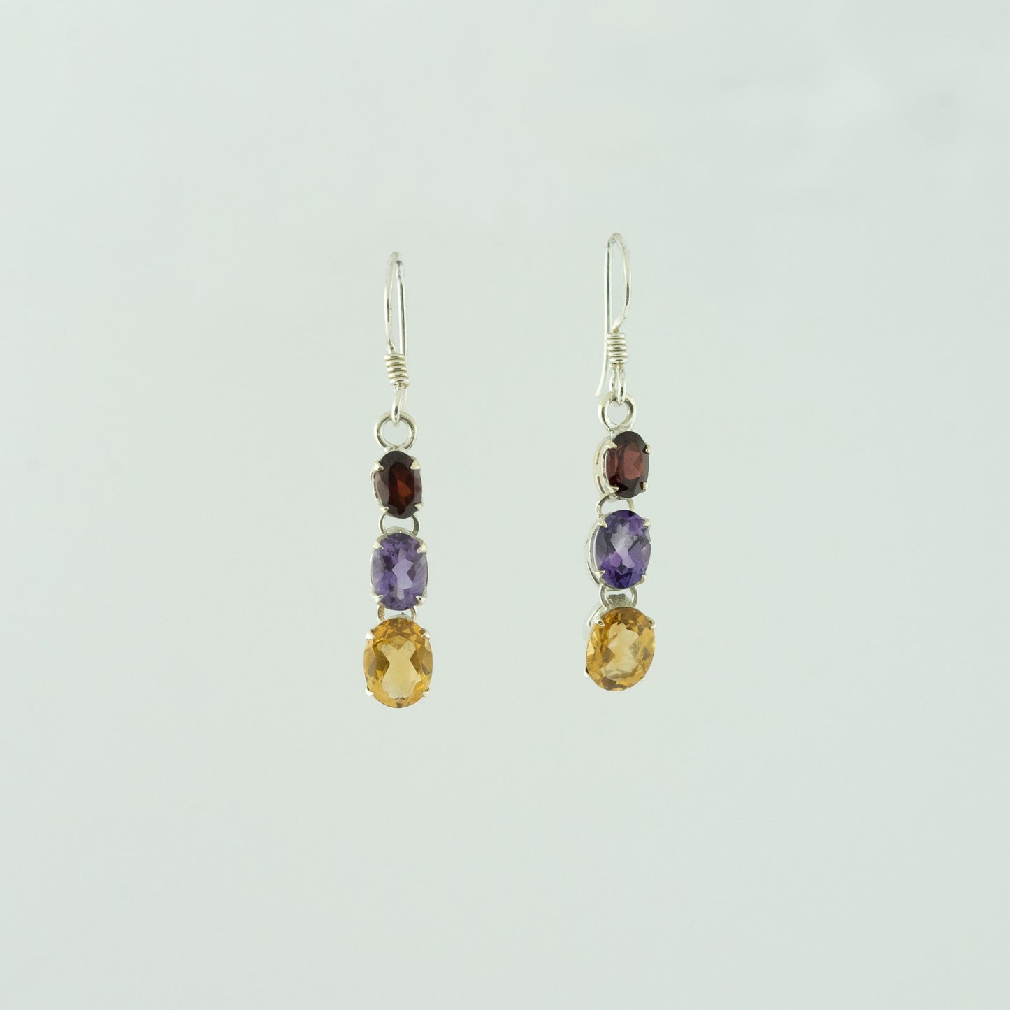 "Trio Peepers" Silver Earring with Garnet, Amethyst, Citrine