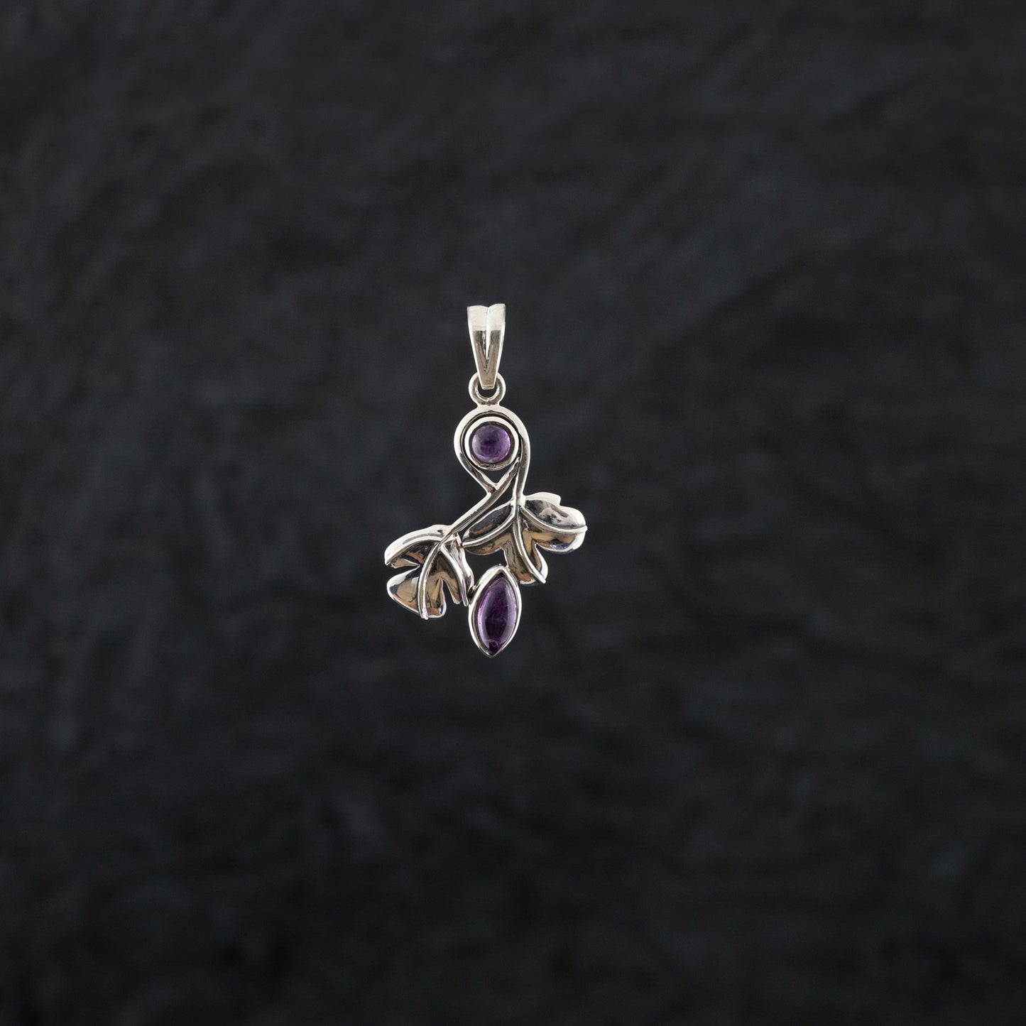 "Vine Twist" Silver Pendant with Amethyst