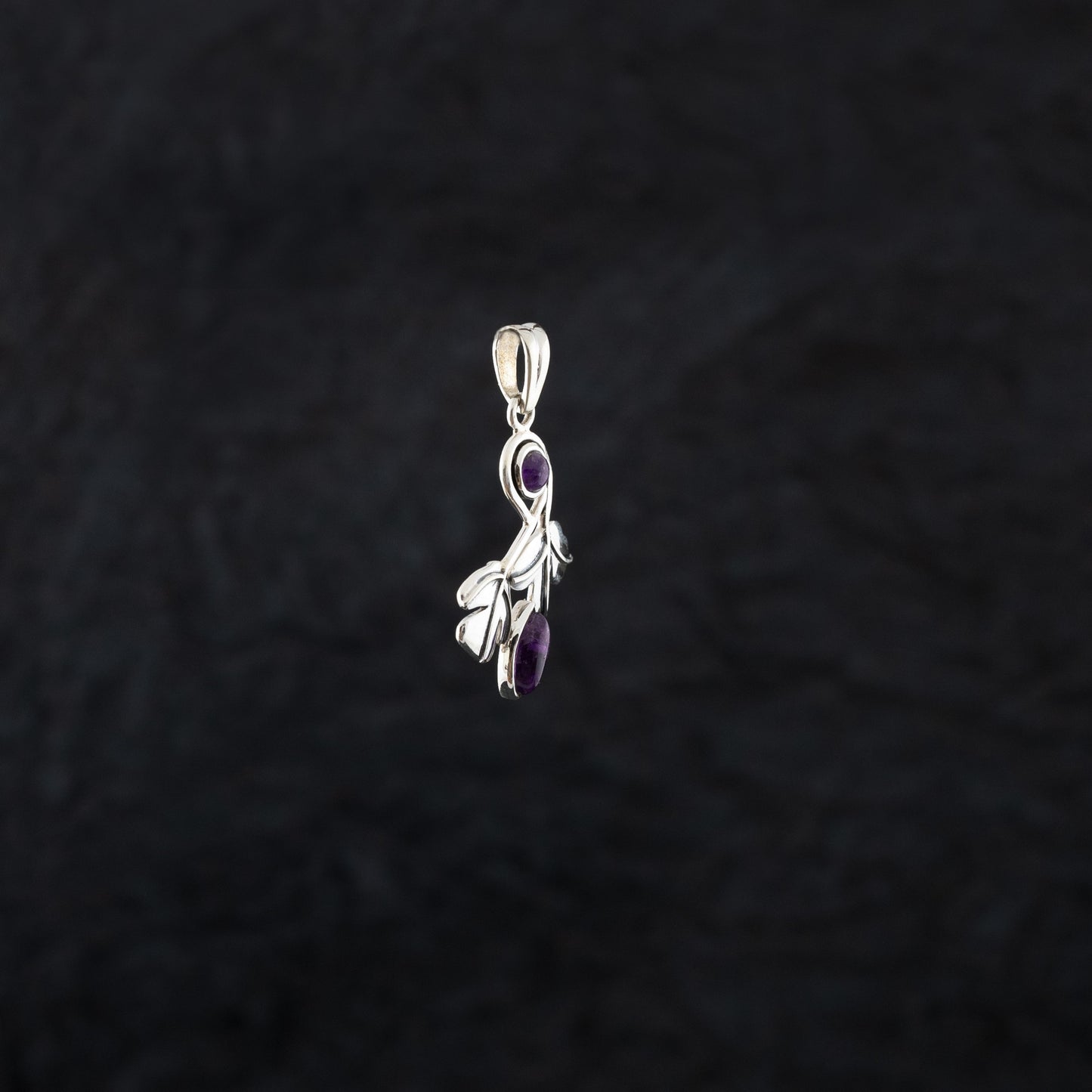 "Vine Twist" Silver Pendant with Amethyst