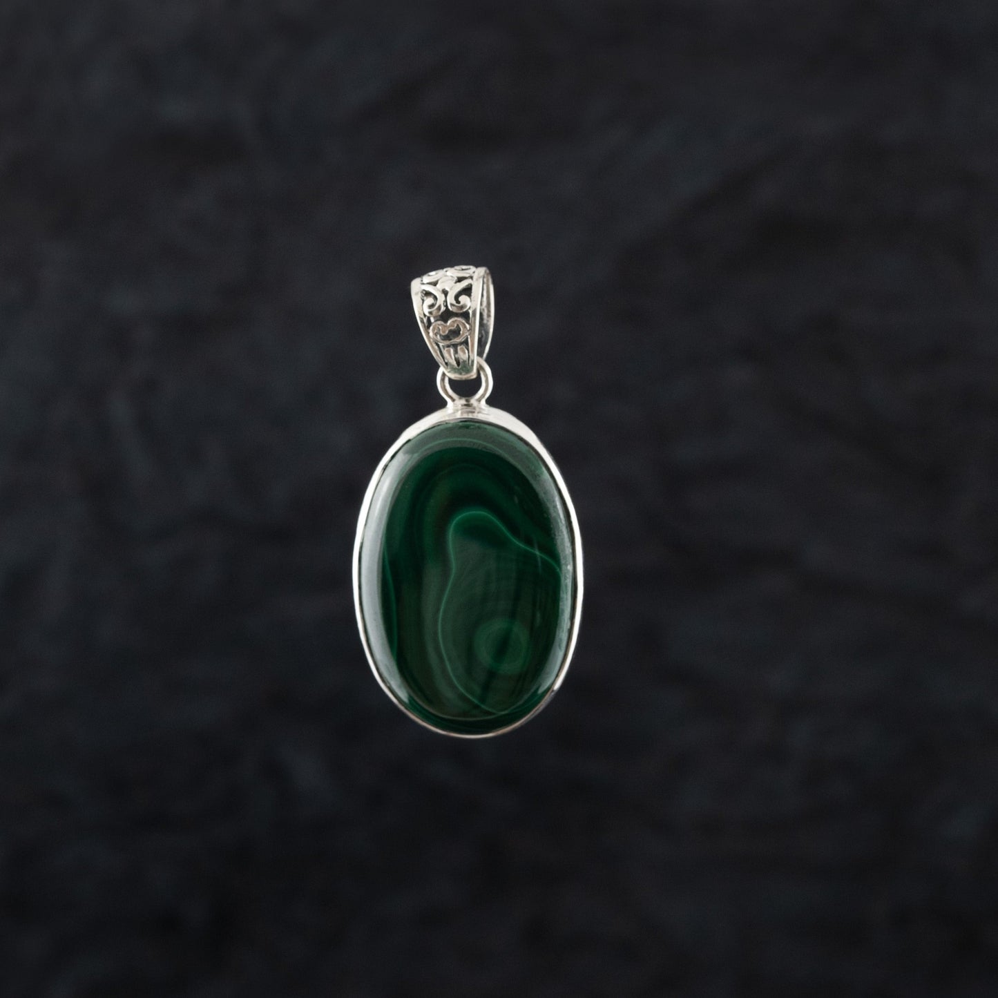 "Fertile Ripples" Silver Pendant with Malachite