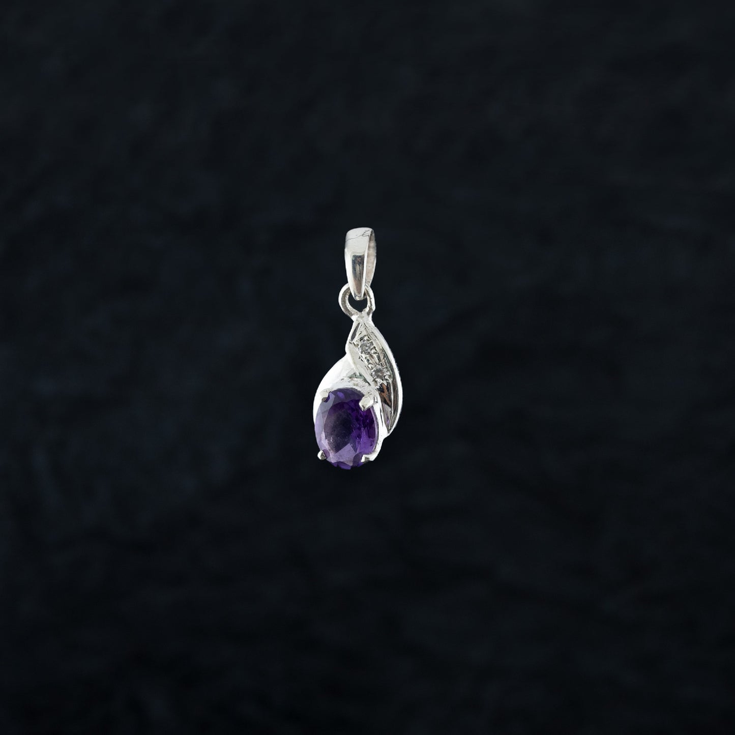 "Precious Amethyst" Silver Pendant with  Amethyst